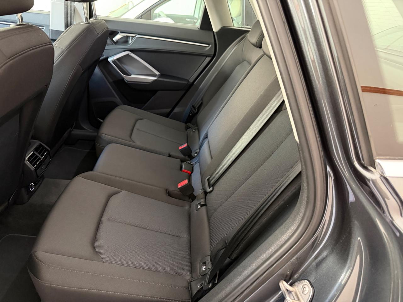 Audi Q3 40 TDI quattro S tronic line edition