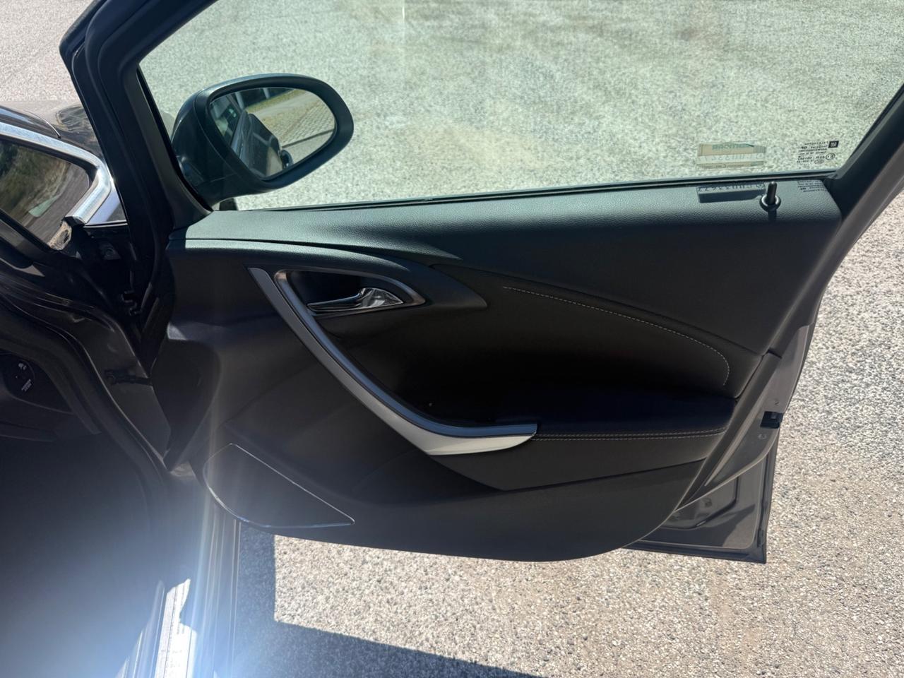Opel Astra 1.7 CDTI 110CV Sports Tourer Cosmo NEO PATENTATI