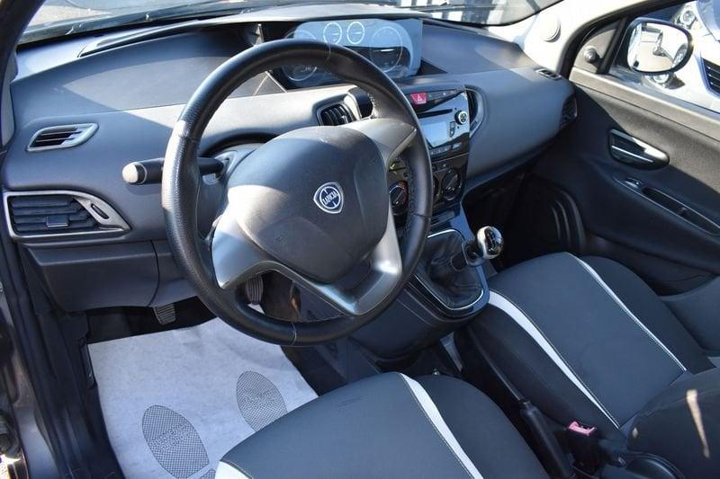 Lancia Ypsilon Ypsilon 1.2 8v Gold ecochic Gpl 69cv