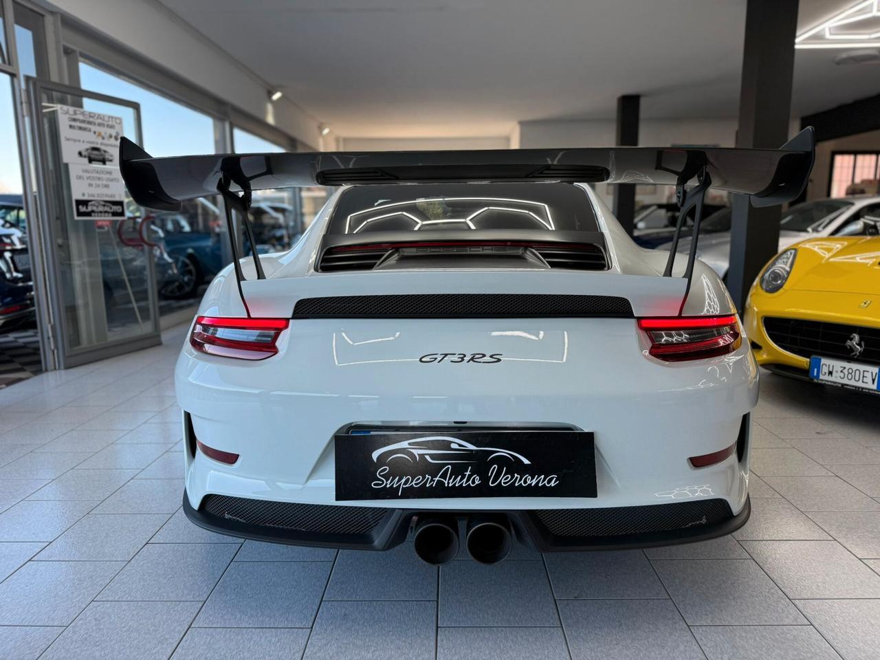 PORSCHE 911 GT3 RS