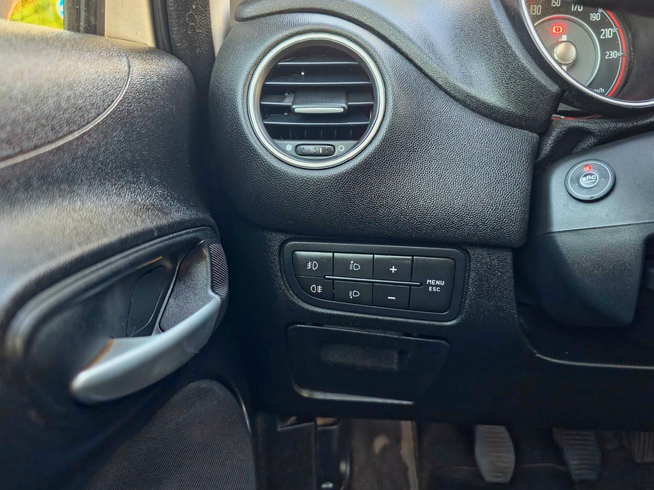 Fiat Punto 1.2 8V 5 porte Lounge GPL 2014-E6 Manuale NEO
