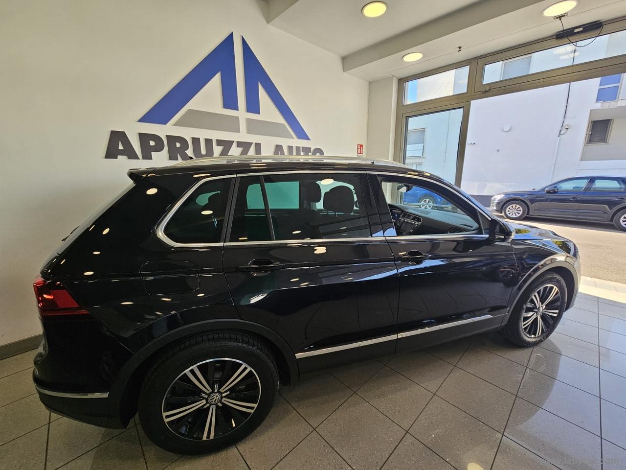 VOLKSWAGEN Tiguan 2.0 TDI DSG Advanced BMT