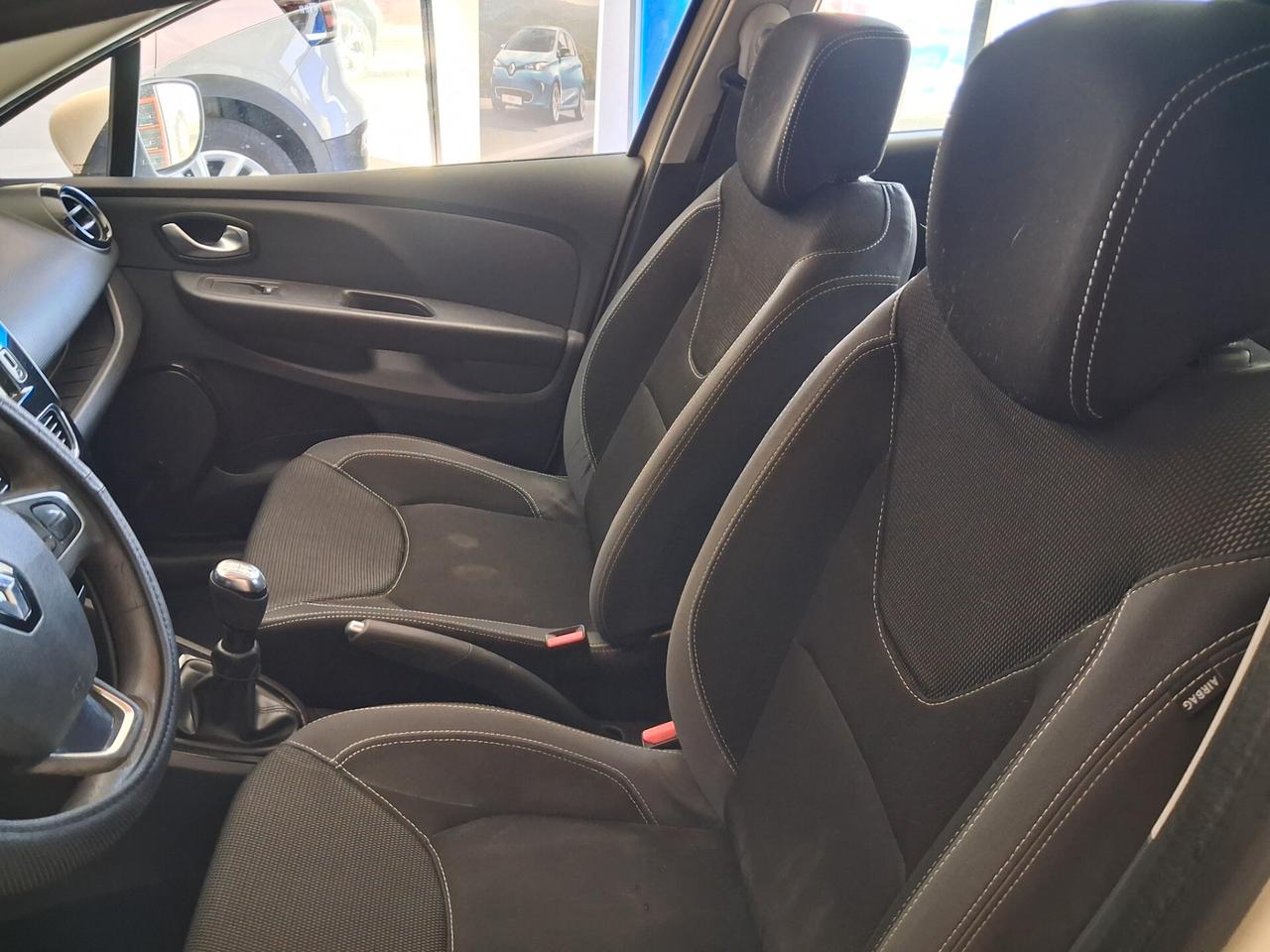 RENAULT Clio Intens 1.200 16v 75cv 5porte