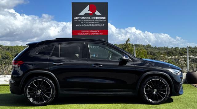 MERCEDES-BENZ GLA 200 d Premium AMG (Night Pack/Tetto Pan./Full Led)
