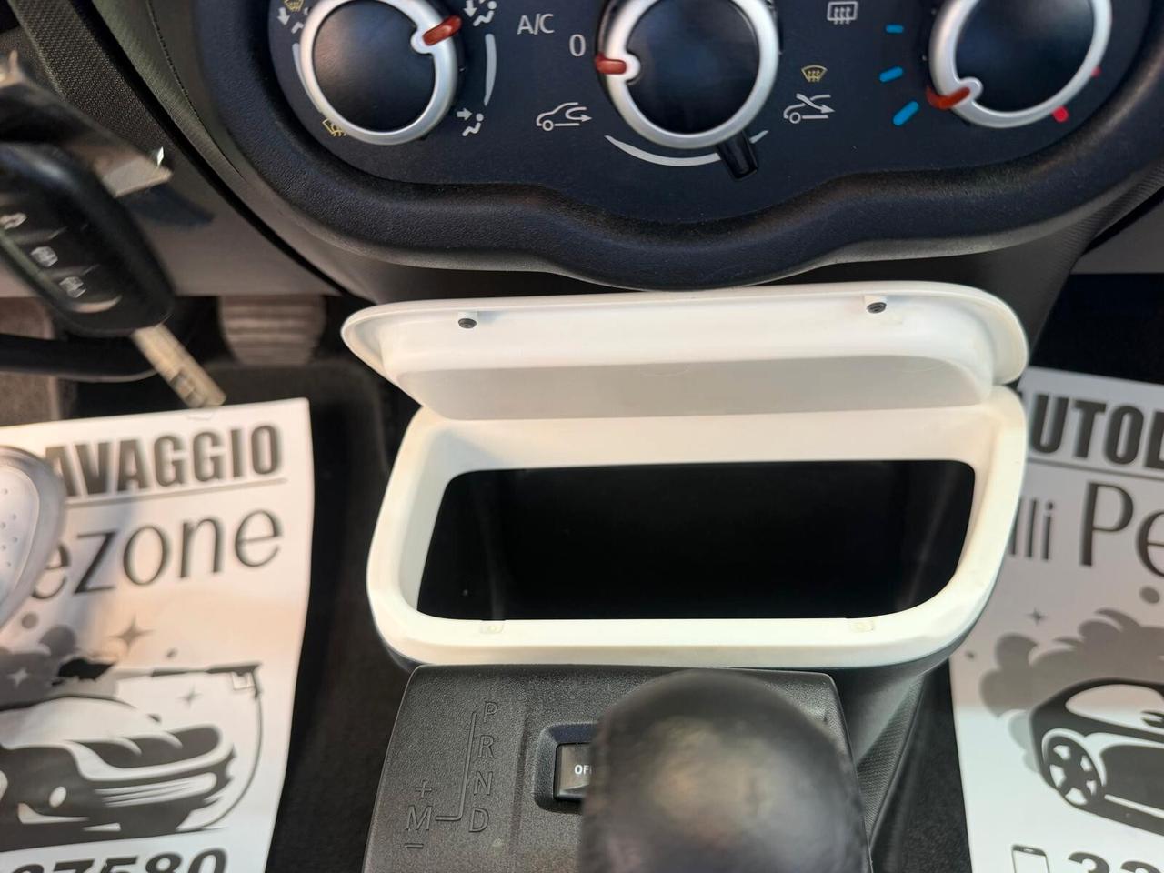RENAULT TWINGO 1.0 BENZINA 70CV AUTOMATICA