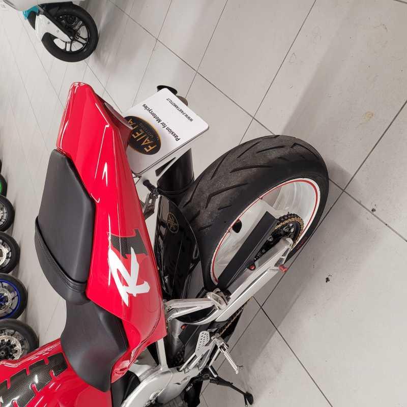 Yamaha YZF R1 - 2000