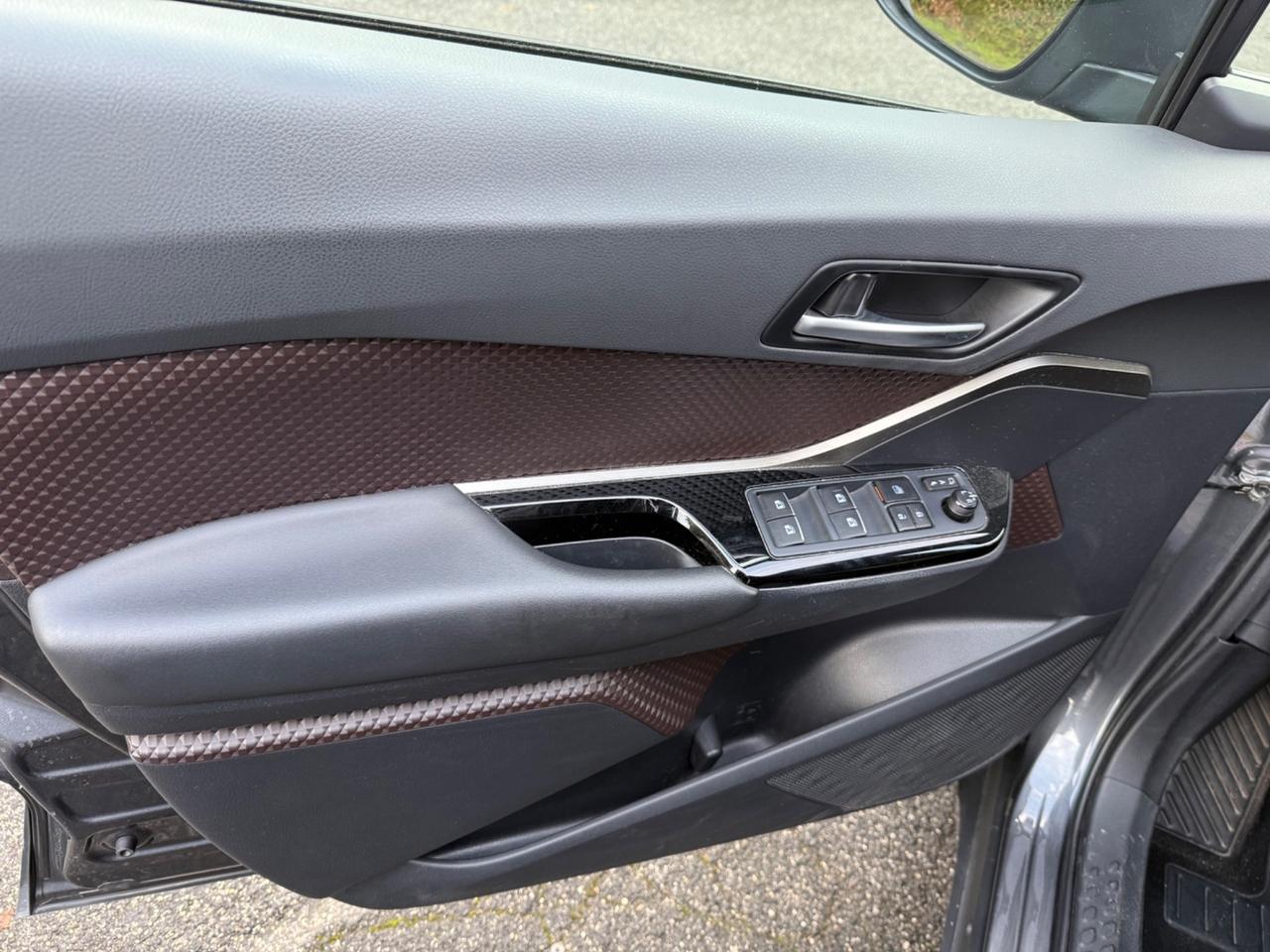 Toyota C-HR 1.8 Hybrid E-CVT Business