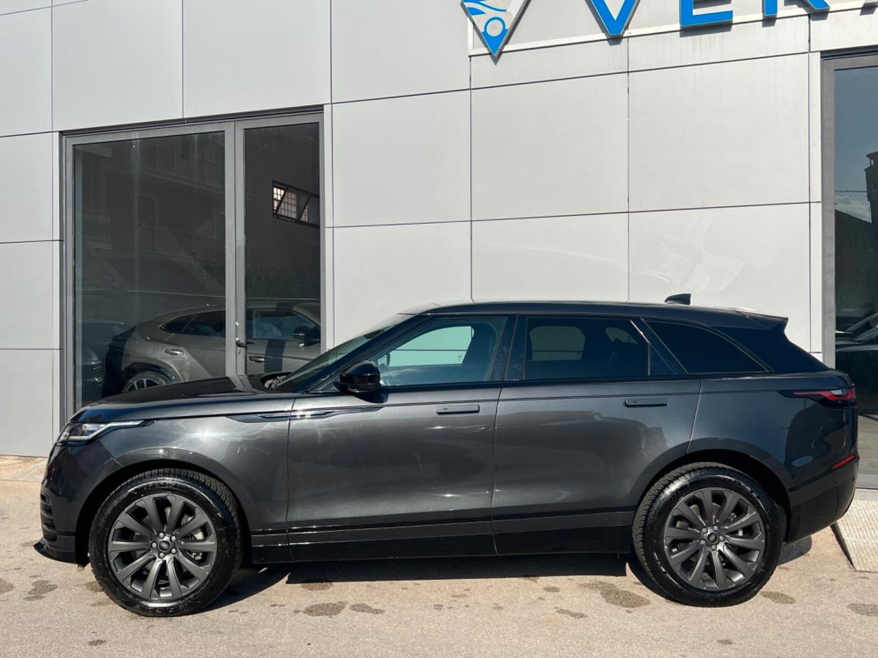 Range Rover Velar R-Dynamic SE 4wd possibilità noleggio noscoring