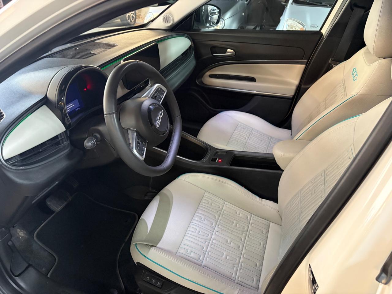 Fiat 600 Hybrid 110 CV DCT MHEV La Prima