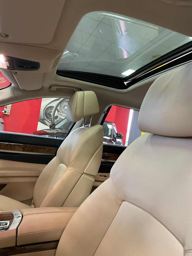 BMW 750 i Eccelsa **SOLO 85.000 KM **