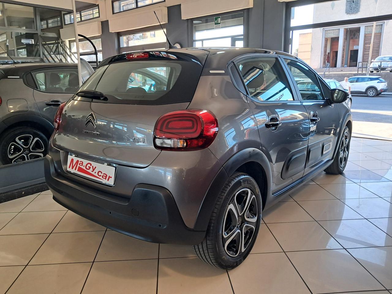 Citroen C3 PureTech 83 cv S Shine