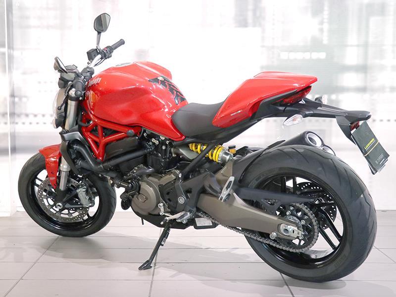 Ducati Monster 821