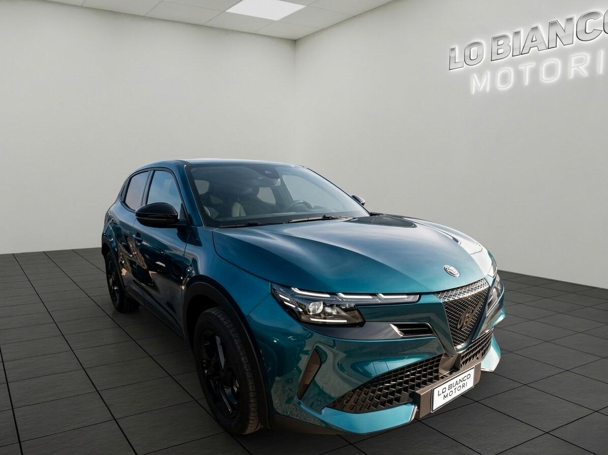 Alfa Romeo Junior 1.2 136 CV Hybrid eDCT6