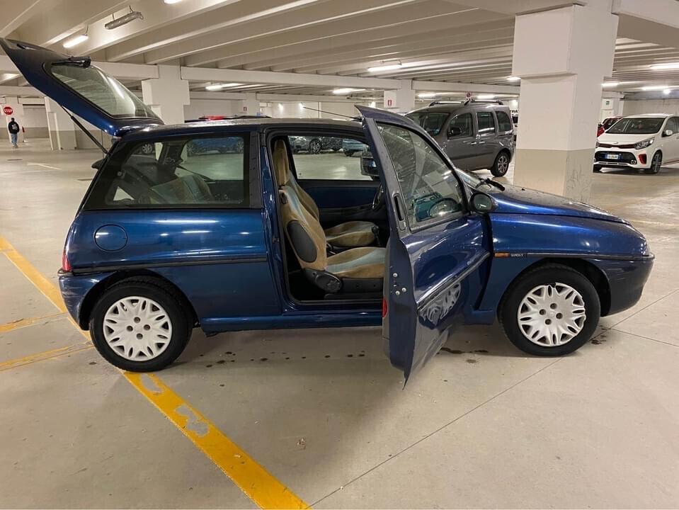 Lancia Y 1.2i cat Elefantino Blu