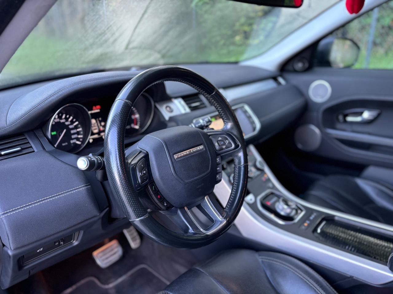 Land Rover Range Evoque 2.2 TD4 5p. Pure