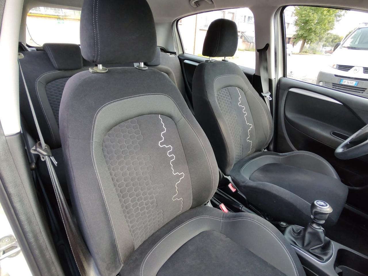 Fiat Punto 1.4 8V 5 porte Natural Power Lounge, OK NEOPATENTATI, GARANZIA L.12 MESI