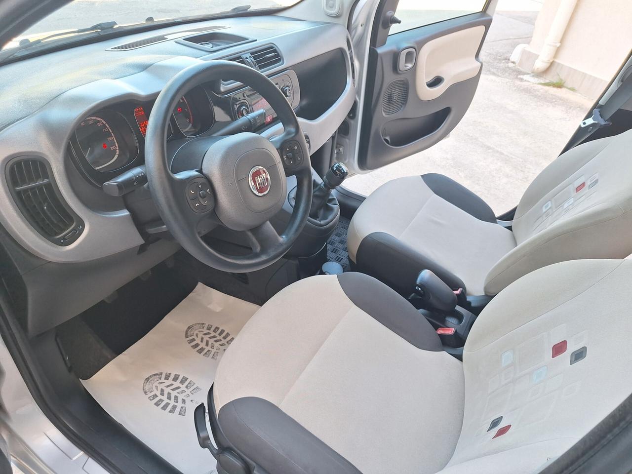 Fiat Panda 1.2 Lounge BLUE&ME SENSORI 2013