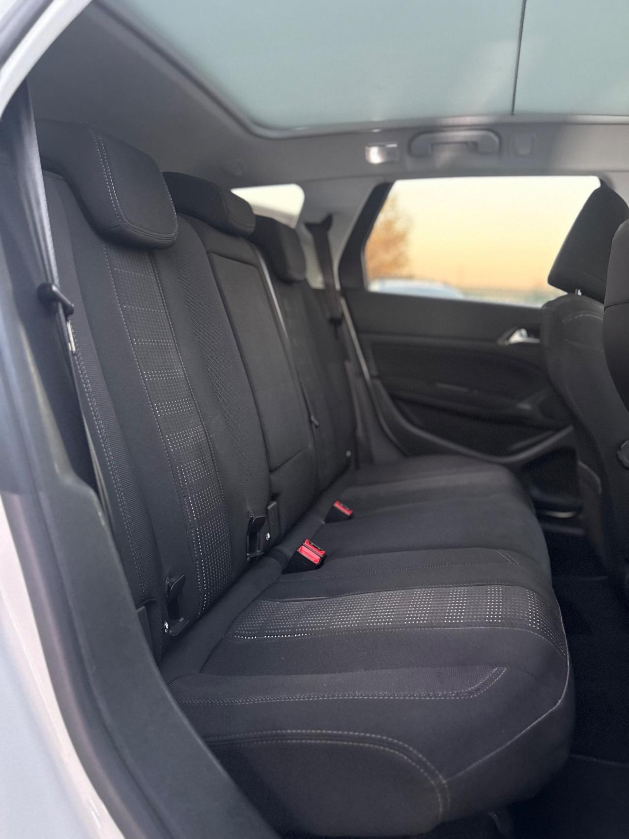 Peugeot 308 BlueHDi 120 S&S EAT6 GT Line