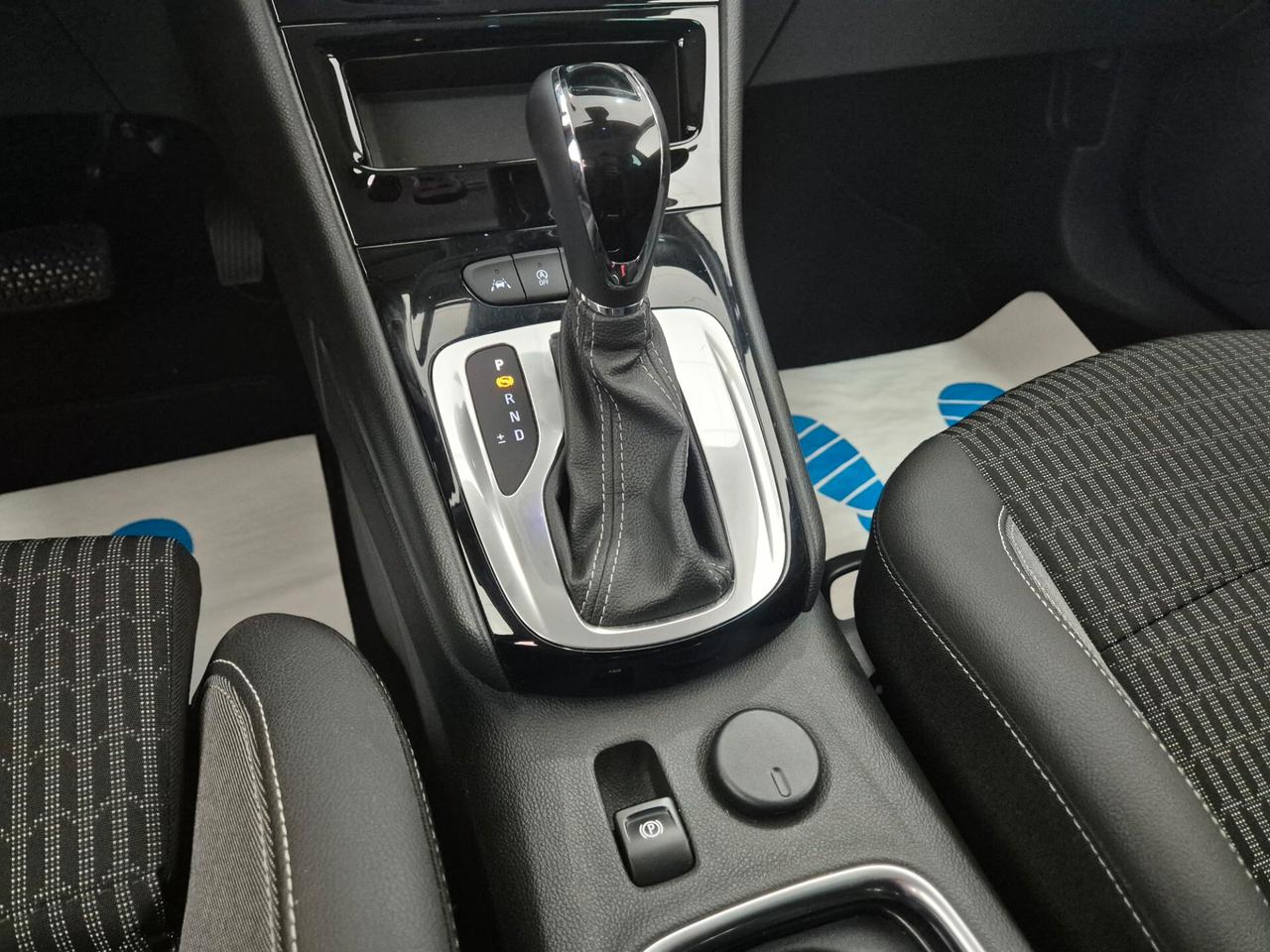 Opel Astra 1.6 CDTi 136CV Sports Tourer Business Elegance