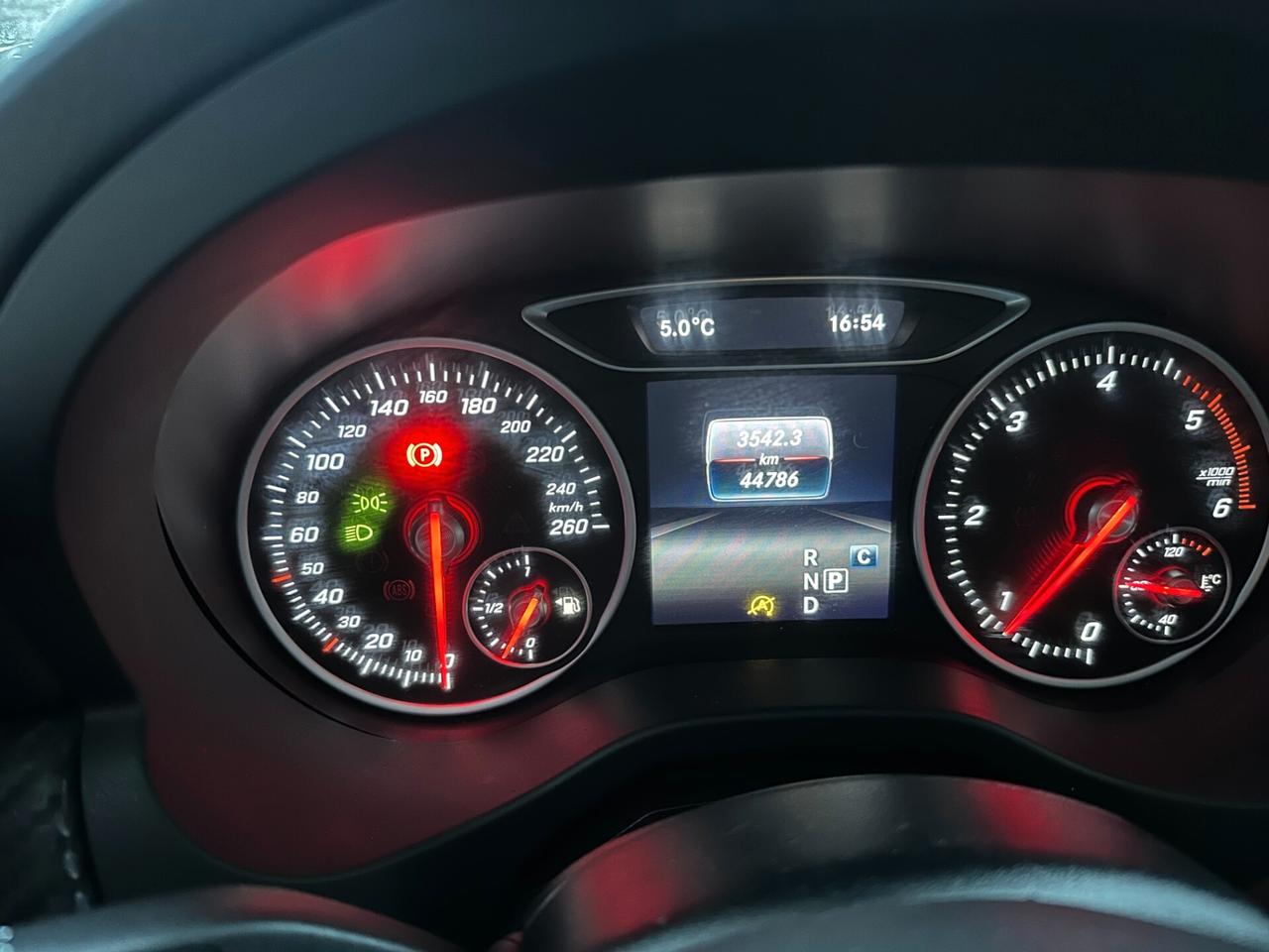 Mercedes-benz GLA 180 d Aut.