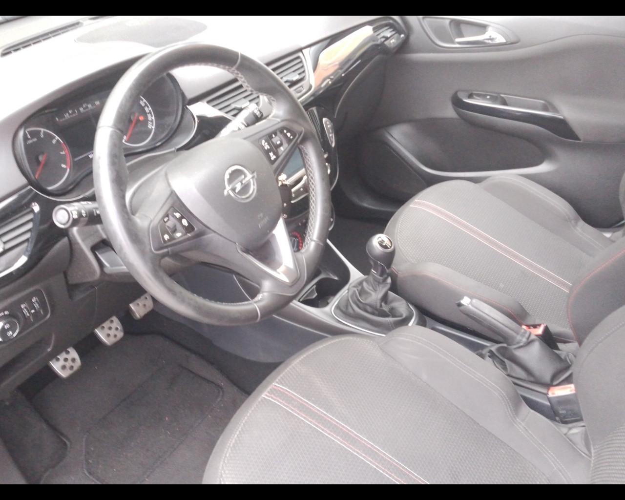 OPEL Corsa 5ª serie - Corsa 1.4 90CV GPL Tech 5 porte Black Editi