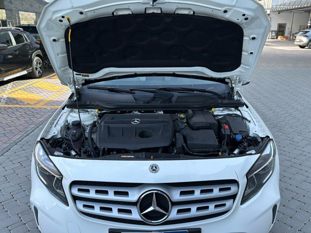 Mercedes GLA 180 180 D Business 7G-DCT