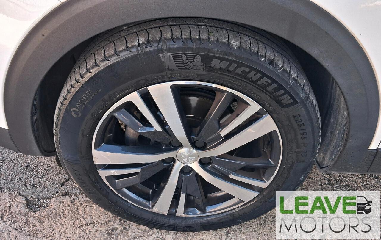 Peugeot 5008 HDi 130cv EAT8 (M1541)