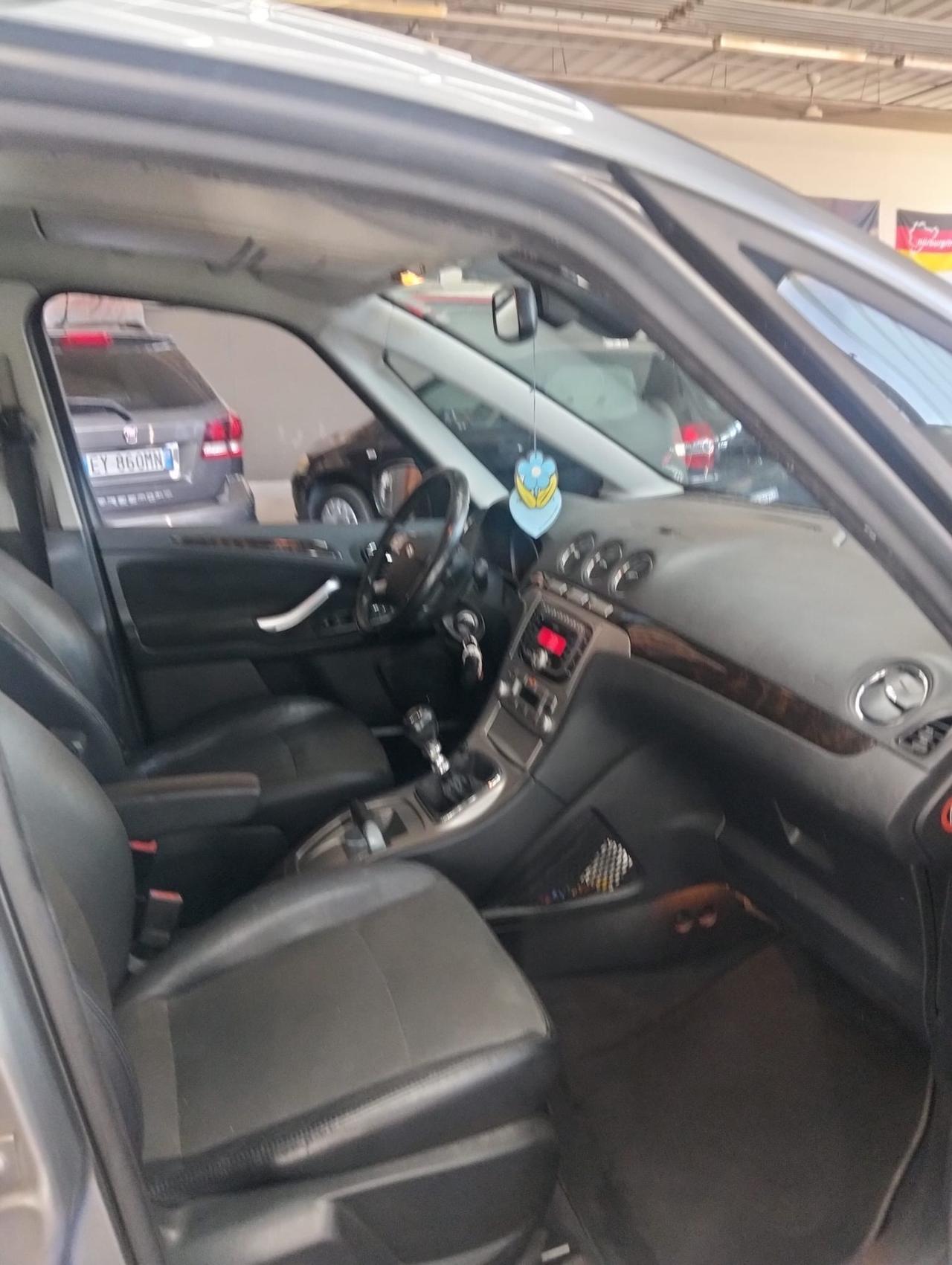 Ford S-Max 2.0 TDCi 140CV Titanium