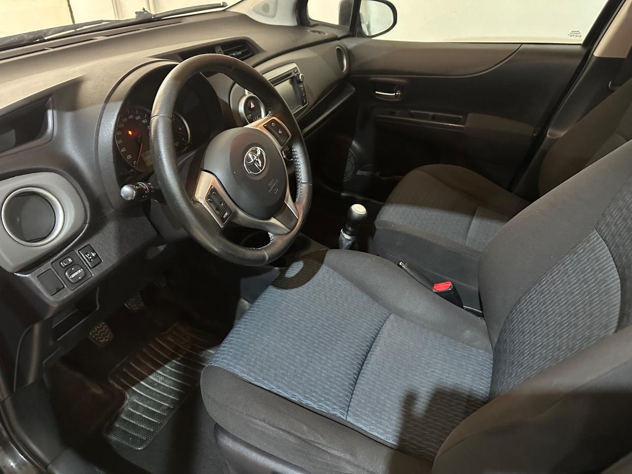 Toyota Yaris 1.0 5 porte Lounge