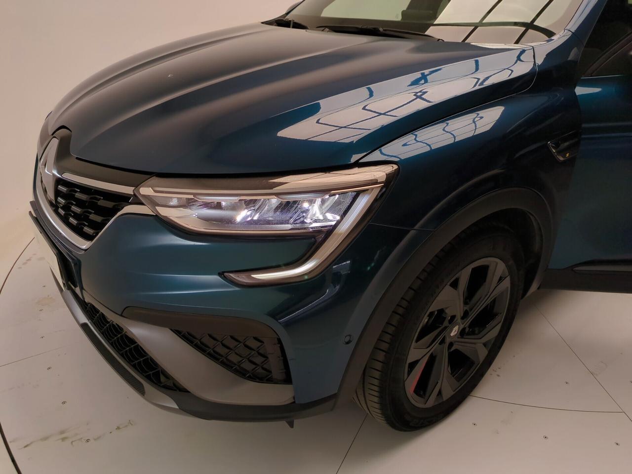 Renault Arkana Hybrid E-Tech 145 CV R.S. Line