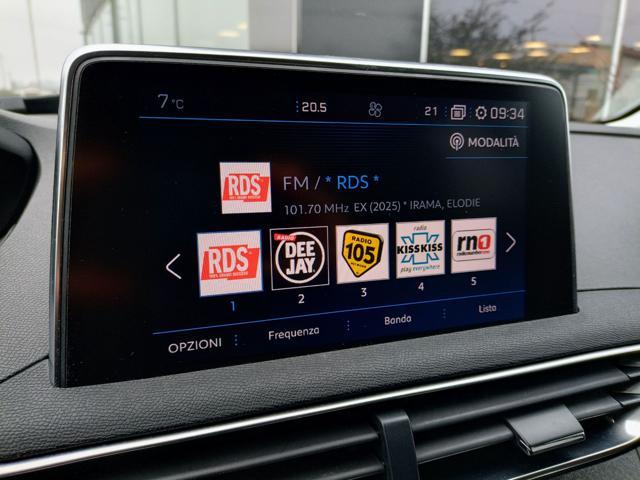 PEUGEOT 3008 PureTech Turbo 130 Allure