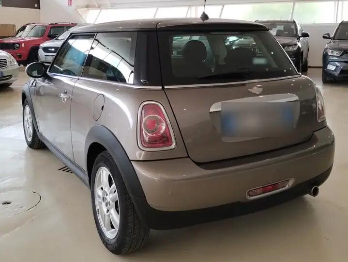 Mini 1.6 16V One (55kW)