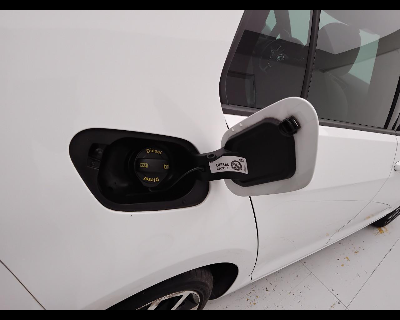 VOLKSWAGEN Golf VII 2017 5p - Golf 5p 1.6 tdi Executive 115cv dsg