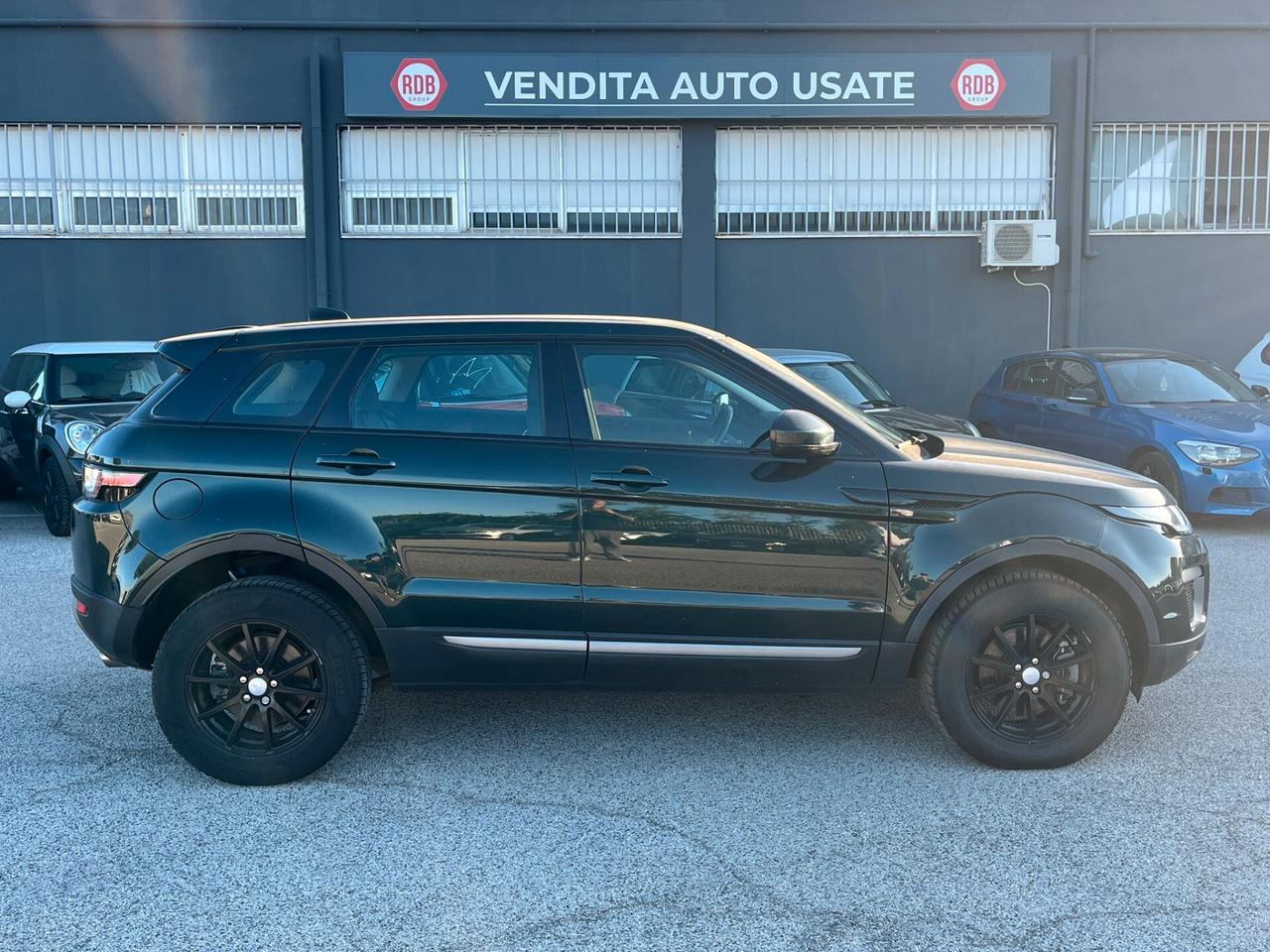 Range Rover Evoque 2.0 TD4 180 CV 5p. Pure