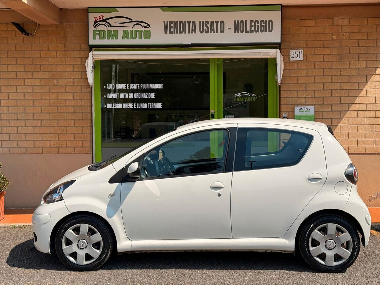 Toyota Aygo 1.0 12V VVT-i 5 porte Lounge MMT