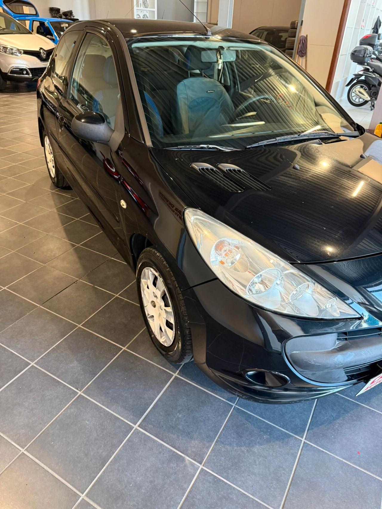 Peugeot 206 GPL-NEOPATENTATI