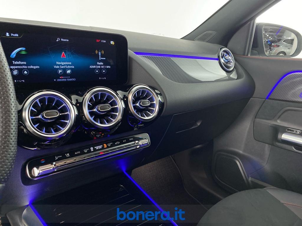 Mercedes GLA 35 AMG 4Matic Speedshift DCT AMG 8G