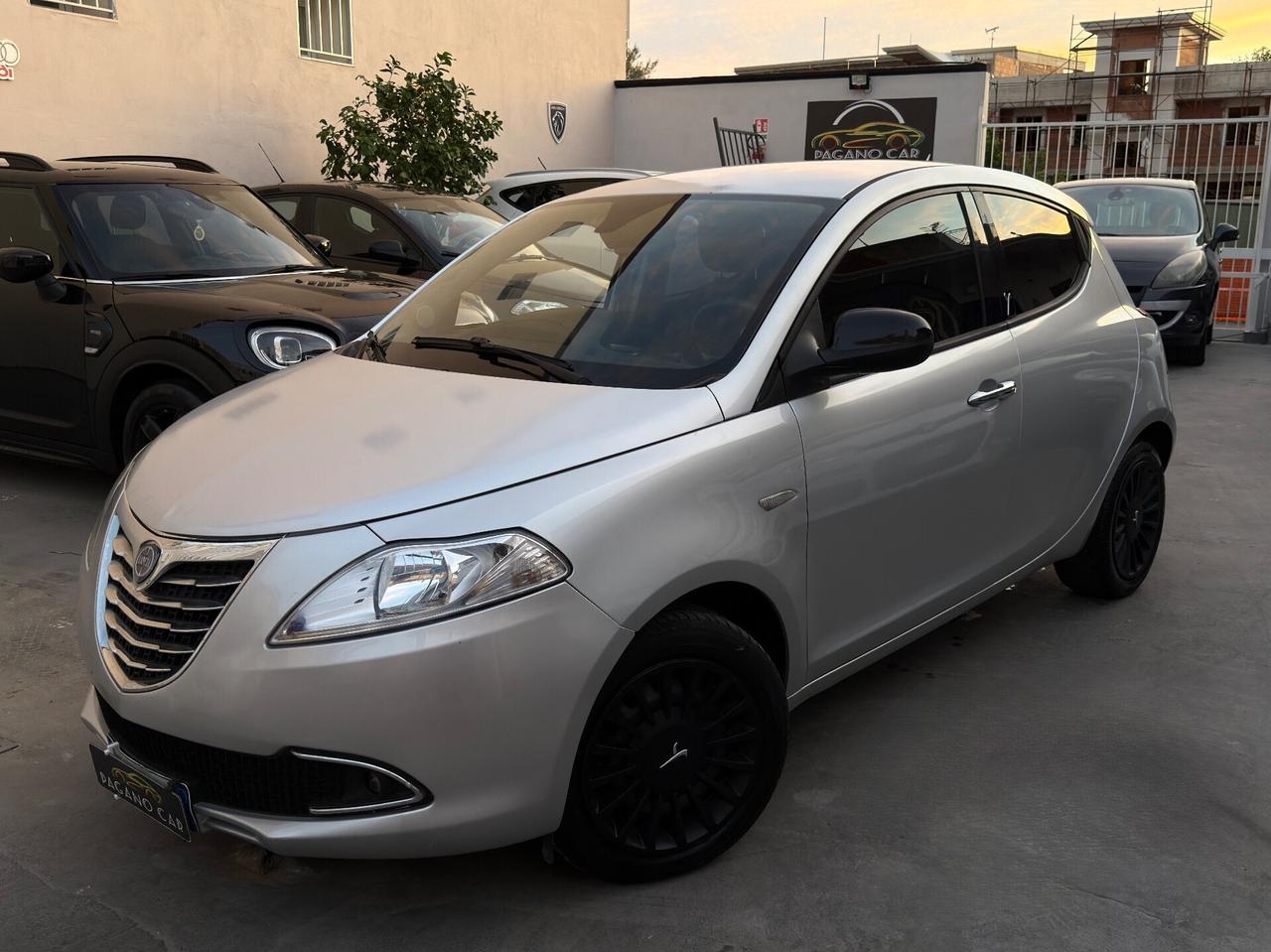 Lancia Ypsilon 1.2 69 CV 5 porte S&S Platinum GPL
