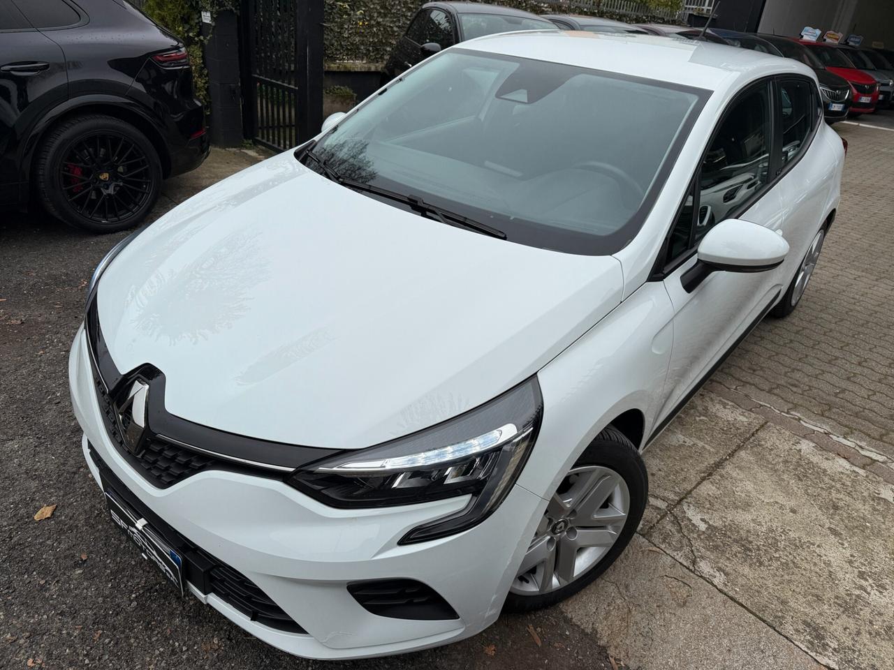 Renault Clio Hybrid E-Tech 140 CV 5 porte Intens