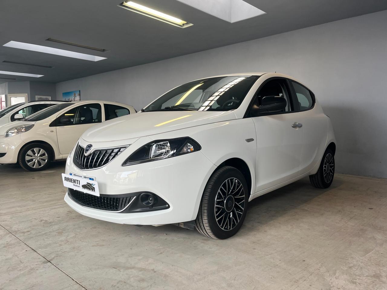 Lancia Ypsilon 1.0cc HYBRID GOLD PLUS - PREZZO REALE!