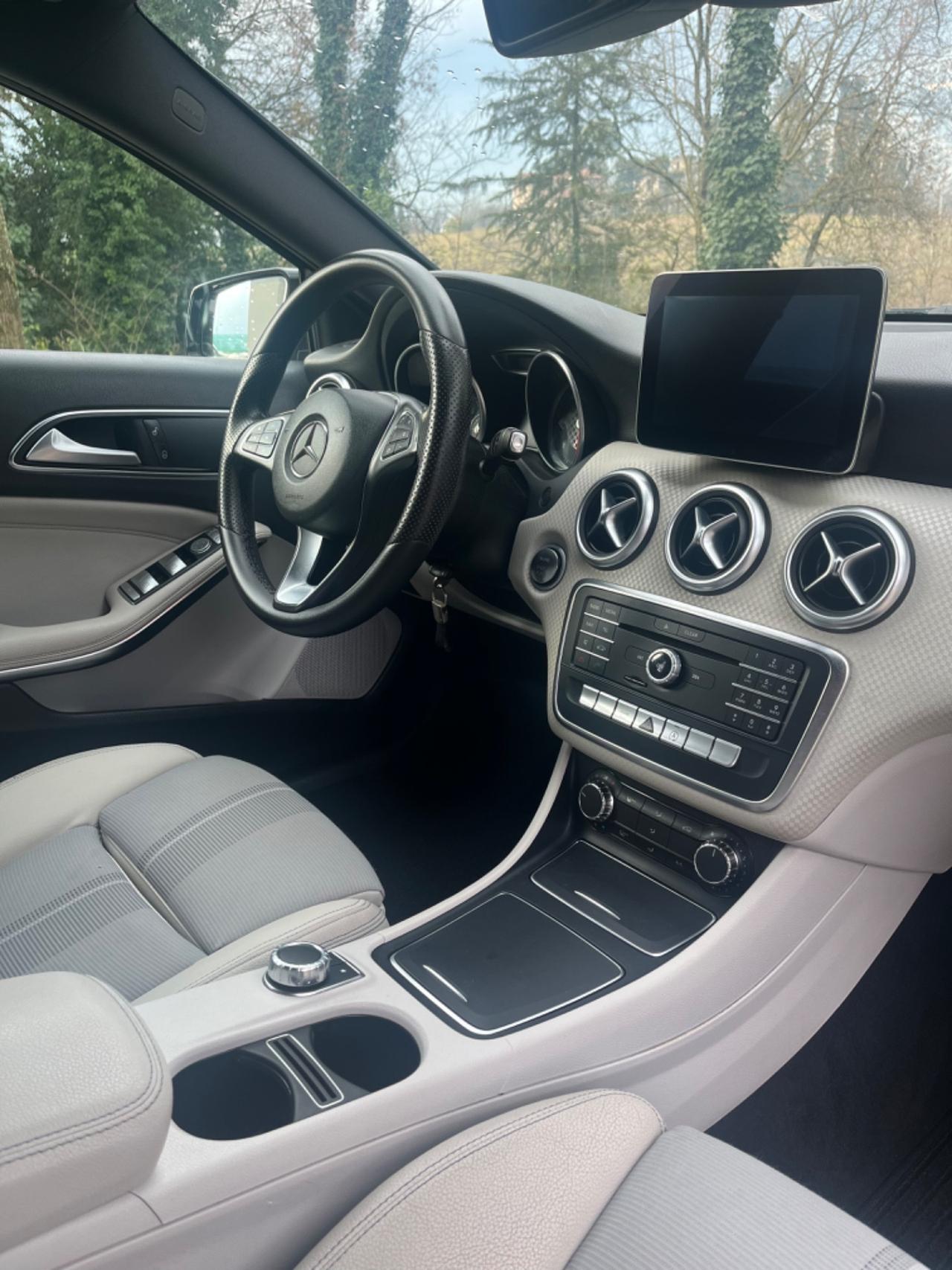 Mercedes-benz A 180 RESTILING Sport