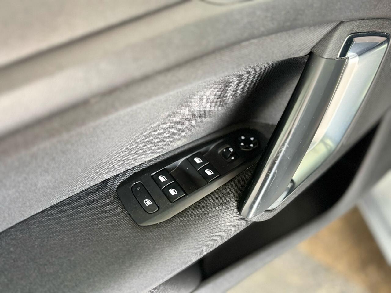 Peugeot 308 1.6 e-HDi 115 CV Stop&Start Business