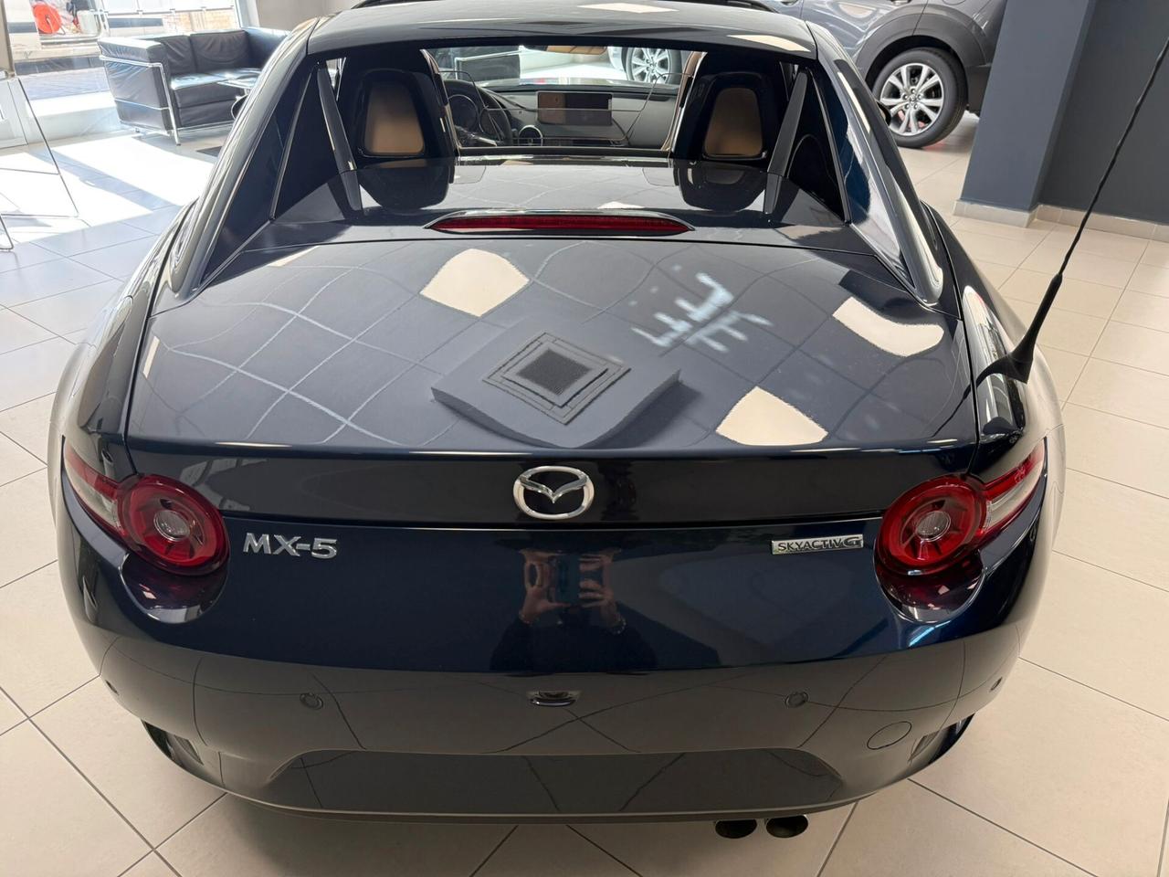 Mazda MX-5 1.5L Skyactiv-G RF Kazari