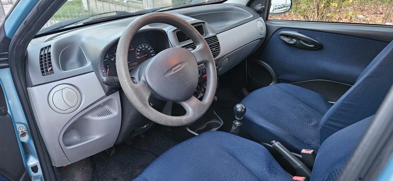 Fiat Punto 1.2i 16V cat 5 porte ELX