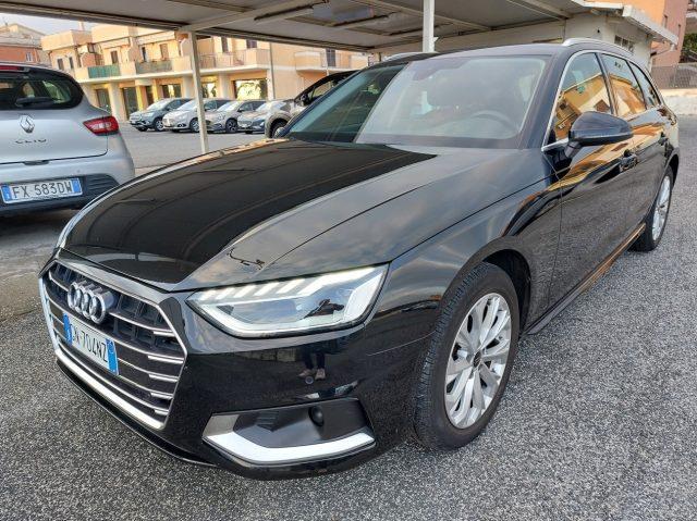 AUDI A4 Avant 30 hybrid TDI/136 CV S tronic Bus. Adv.