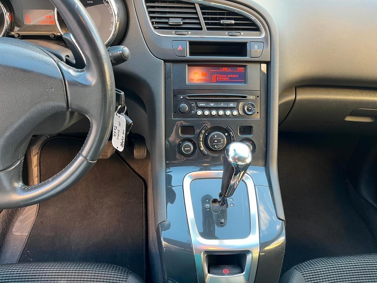 Peugeot 5008 1.6 e-HDi 115CV Stop&Start cambio robotizzato Active