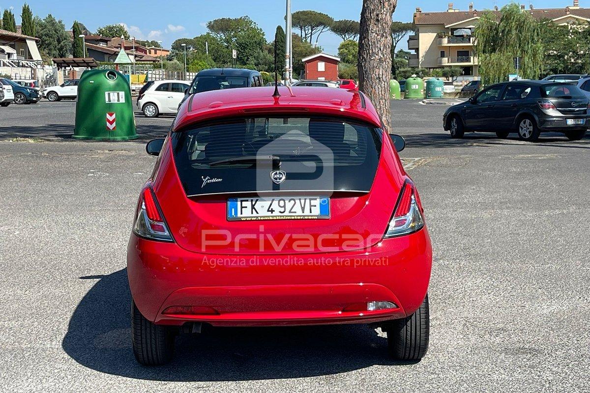 LANCIA Ypsilon 1.2 69 CV 5 porte Silver