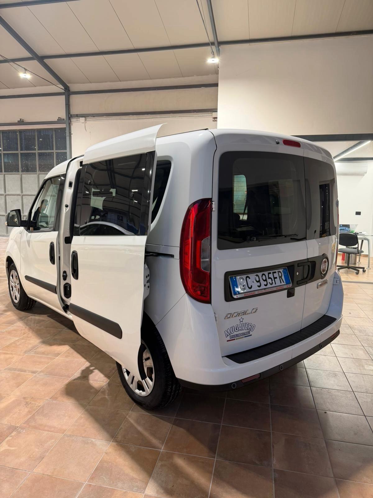 FIAT DOBLO' 1.6mjt AUTOCARRO 5 POSTI