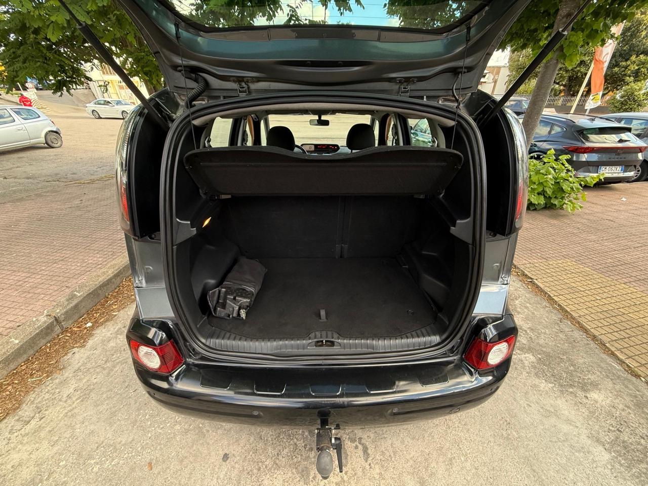 Citroen C3 Picasso Km.86.000! GANCIO TRAINO