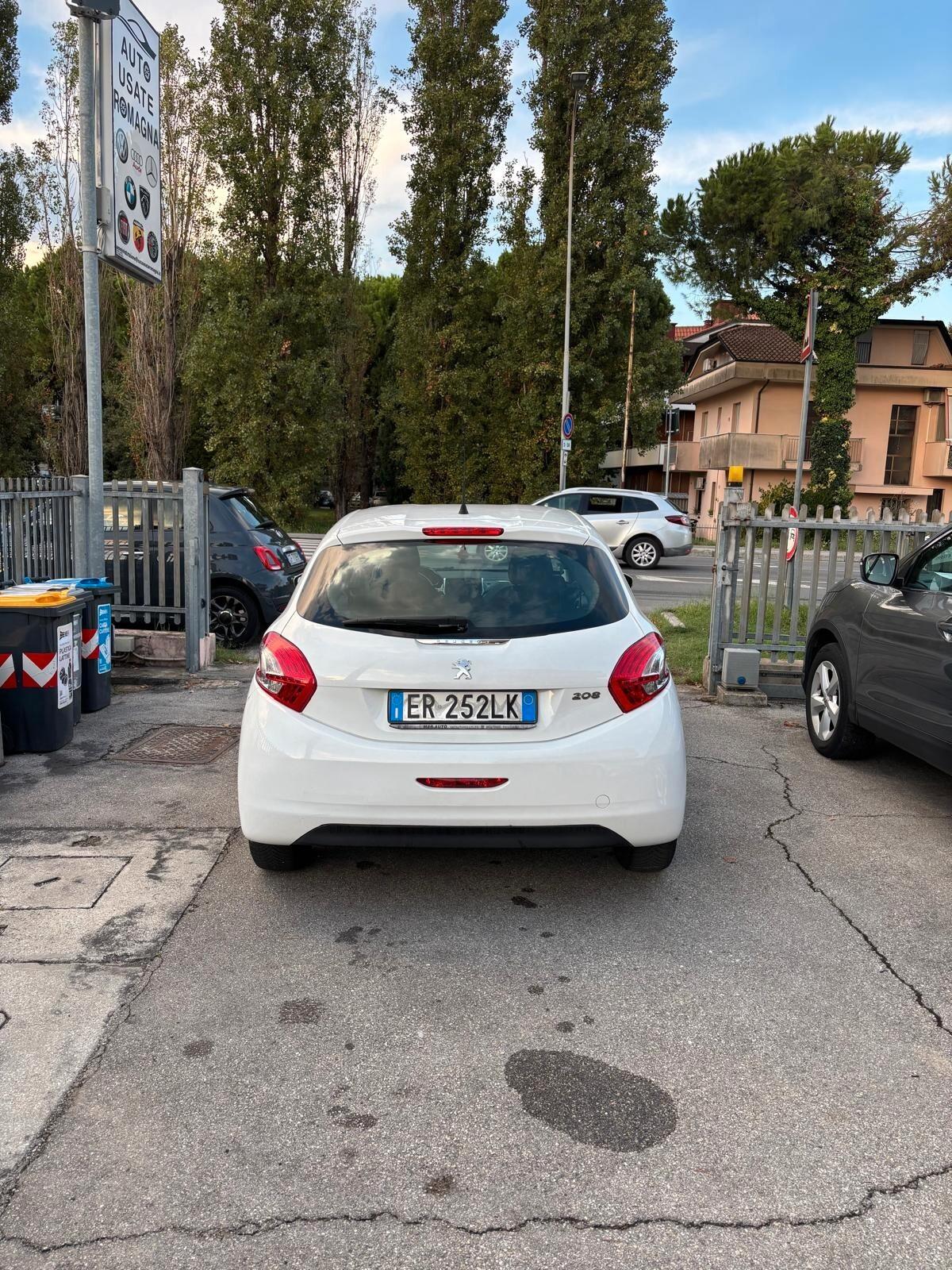 Peugeot 208 1.4 HDi 68 CV 5 porte Allure